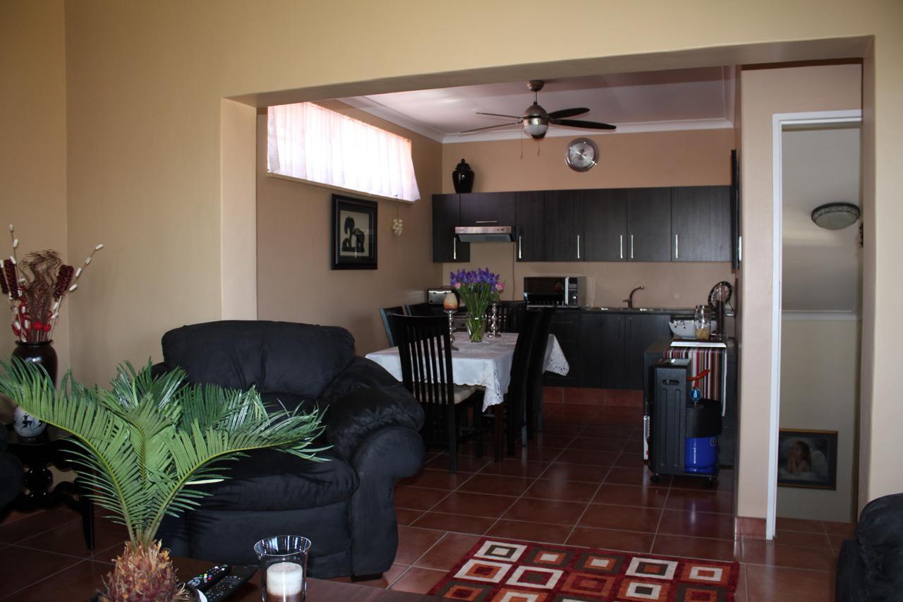 אידנווייל Villa Stella Guest House מראה חיצוני תמונה